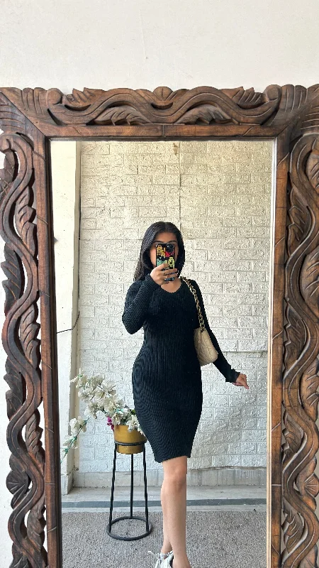 Bodycon dress in a pastel color palette​Cute dress 32-34 bust/l: 32