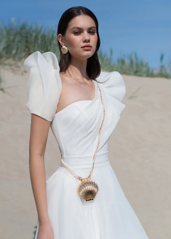 V - neck organza wedding dresses for a romantic touch​Organza A-Line Wedding Dress with a Removable Sleeve