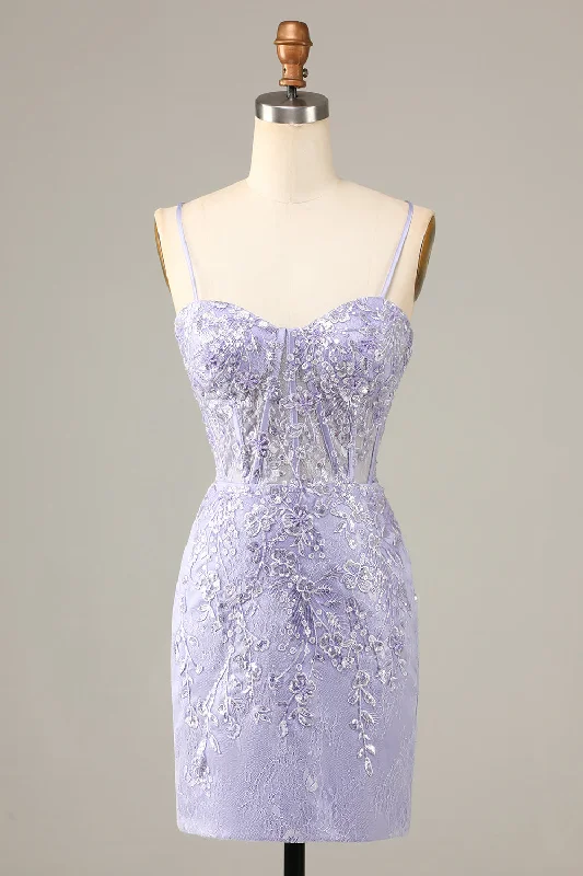 Halter Neck Women Dress to Show Off the Shoulders and NecklinePretty Bodycon Corset Homecoming Dress With Lace Detail