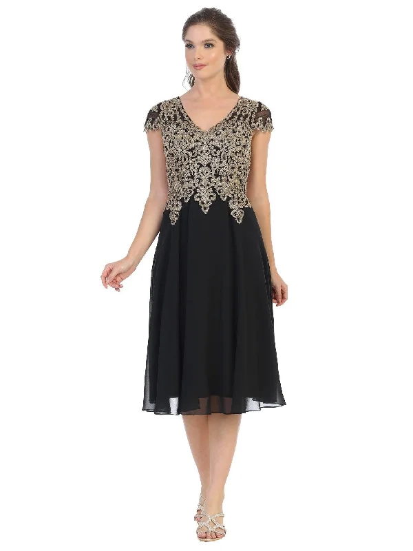 Bodycon dress with a button - down front​Short Formal Mother of the Bride Dress