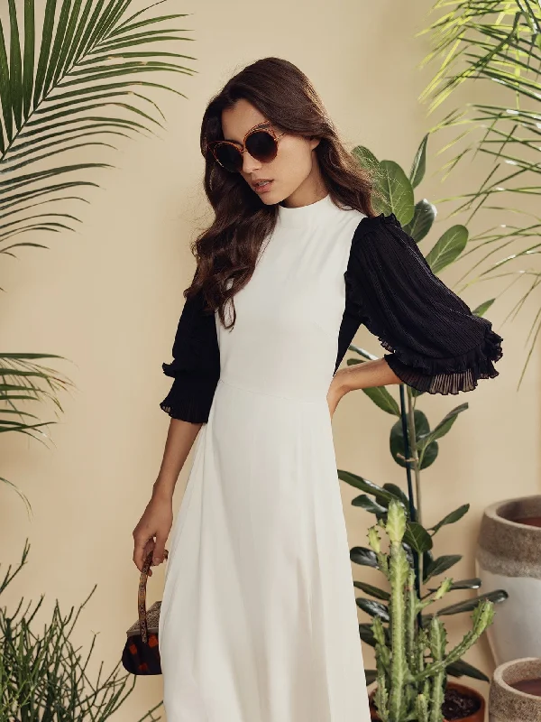 Bodycon dress for a music festival​Side Pleat Jumper-Cream