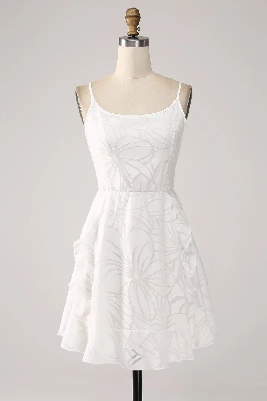 Maxi Women Dress with Floral Print for a Bohemian VibeModest White A-Line Spaghetti Straps Short Graduation Dress