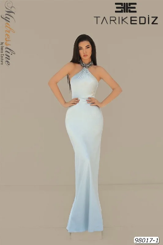 Prom dresses with side - slit pockets and solid - color fabrics for a practical and stylish formal lookTarik Ediz 98017